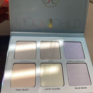 Anastasia Beverly Hills Moonchild Glow Kit palette